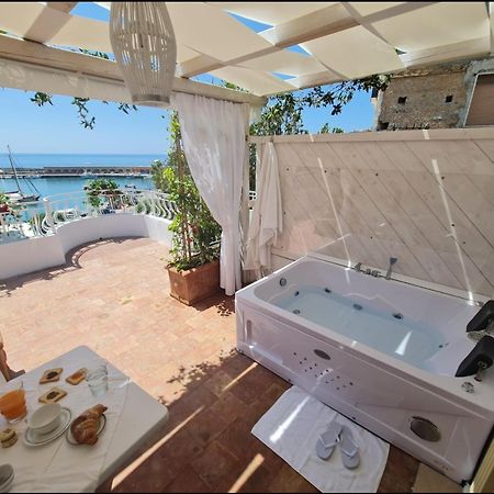 Luxury B&B Suite Jacuzzi Villa Filomena Марина-ді-Камерота Екстер'єр фото